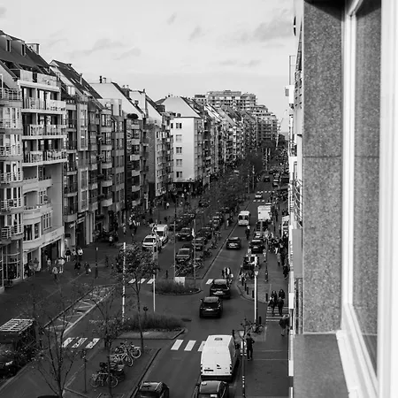 Design Met Parking Apartment *